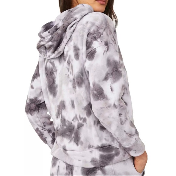 🎉HP🎉Free People Movement Tie Dye Hoodie- NWT - Picture 2 of 6